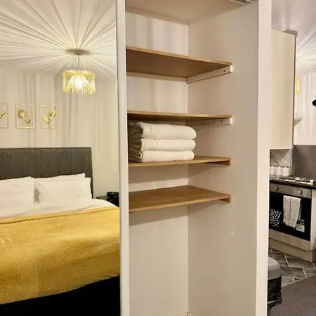 Luxury * Birmingham